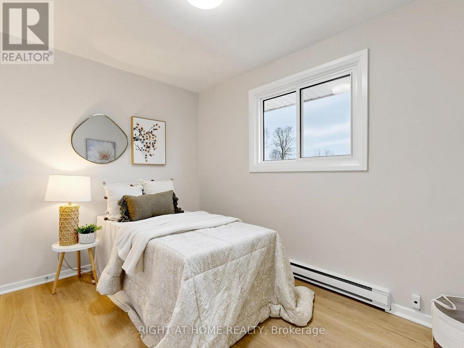 345 Dwight Avenue, Oshawa, Ontario  L1J 1K8 - Photo 11 - E13058890