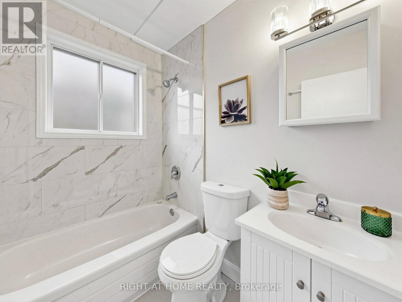 345 Dwight Avenue, Oshawa, Ontario  L1J 1K8 - Photo 15 - E13058890