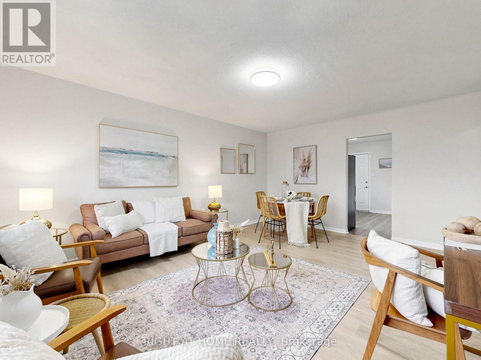 345 Dwight Avenue, Oshawa, Ontario  L1J 1K8 - Photo 4 - E13058890