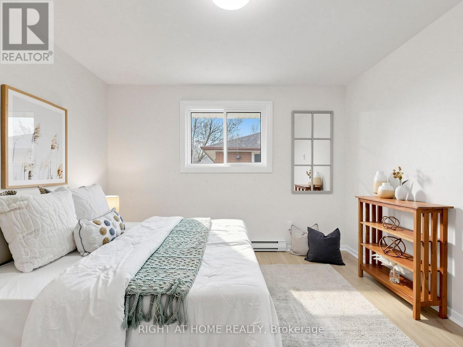 345 Dwight Avenue, Oshawa, Ontario  L1J 1K8 - Photo 8 - E13058890