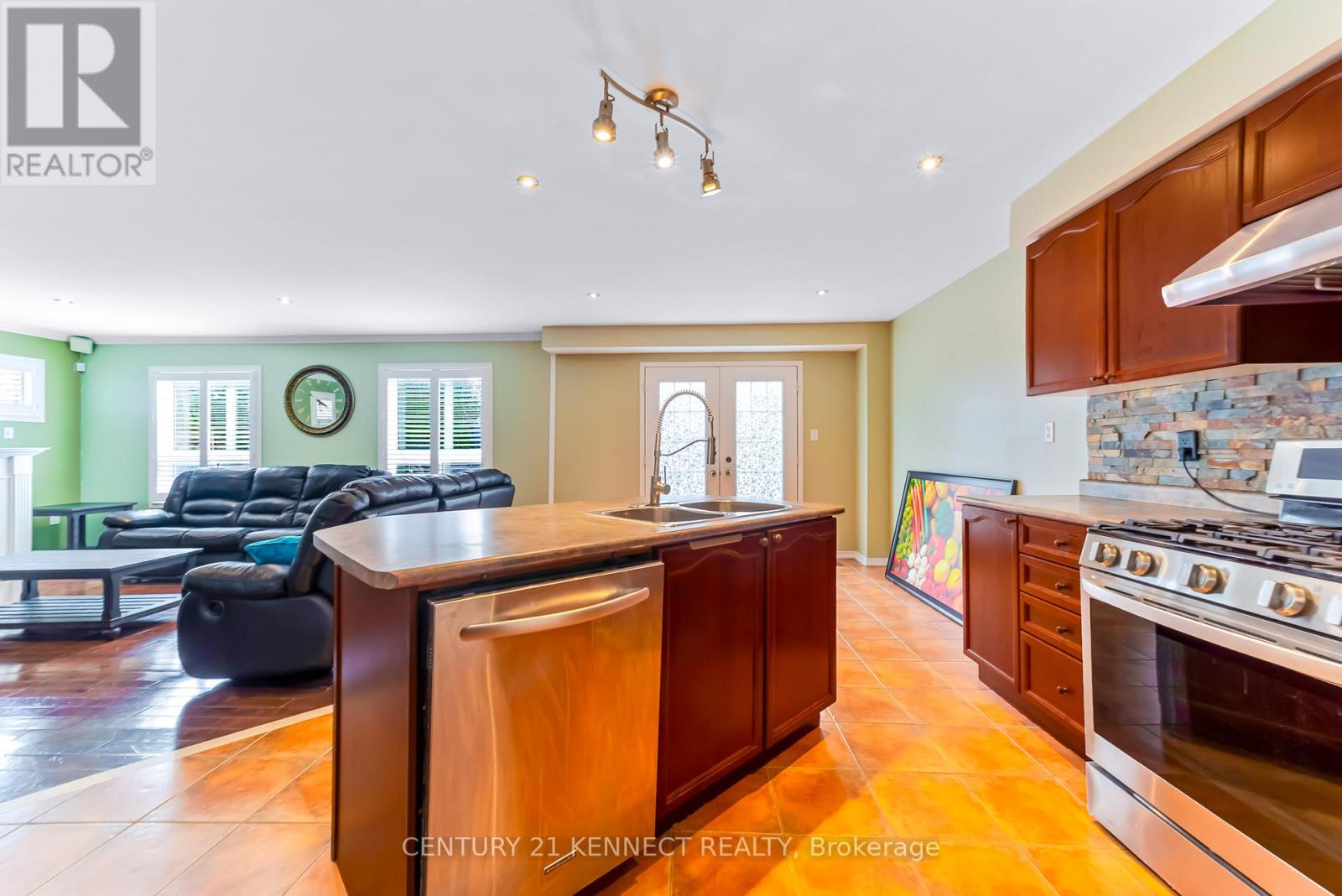 1566 Aldergrove Drive, Oshawa, Ontario  L1K 2Y2 - Photo 14 - E13058984