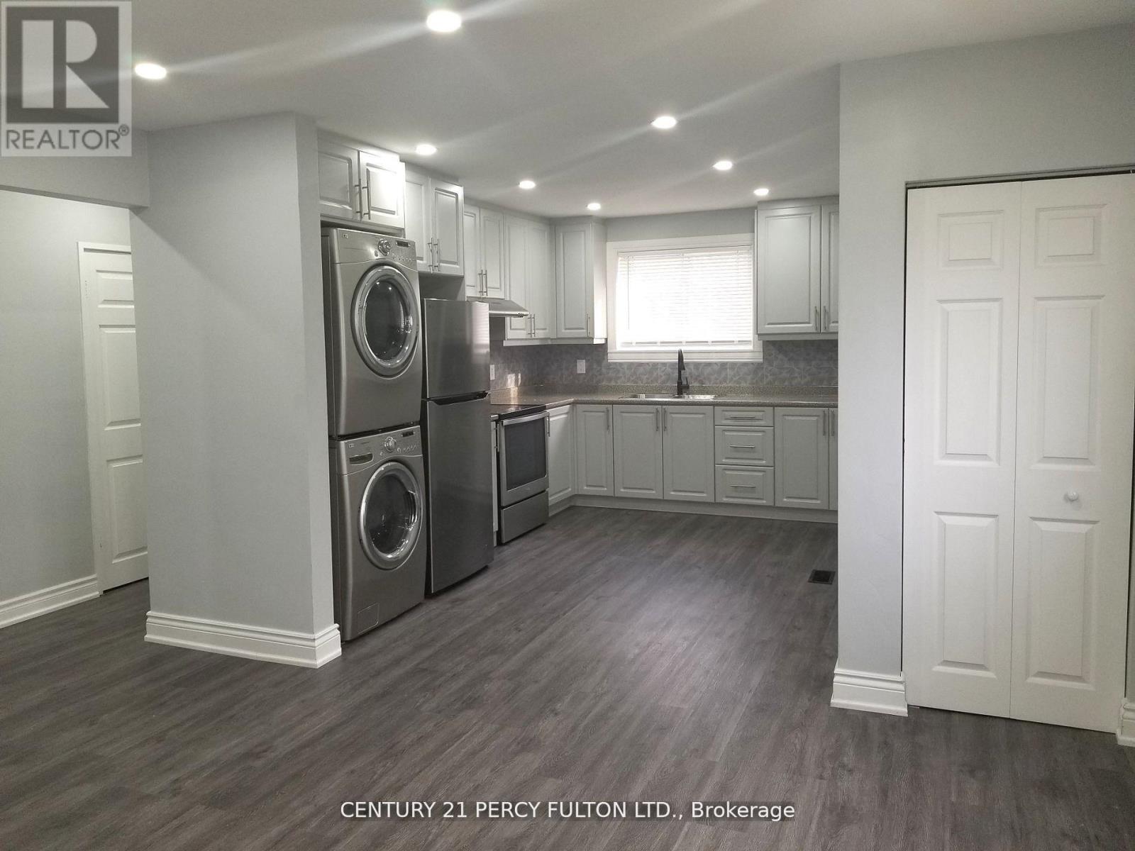 1033 Centre Street N, Whitby, Ontario  L1N 4V4 - Photo 4 - E13059010