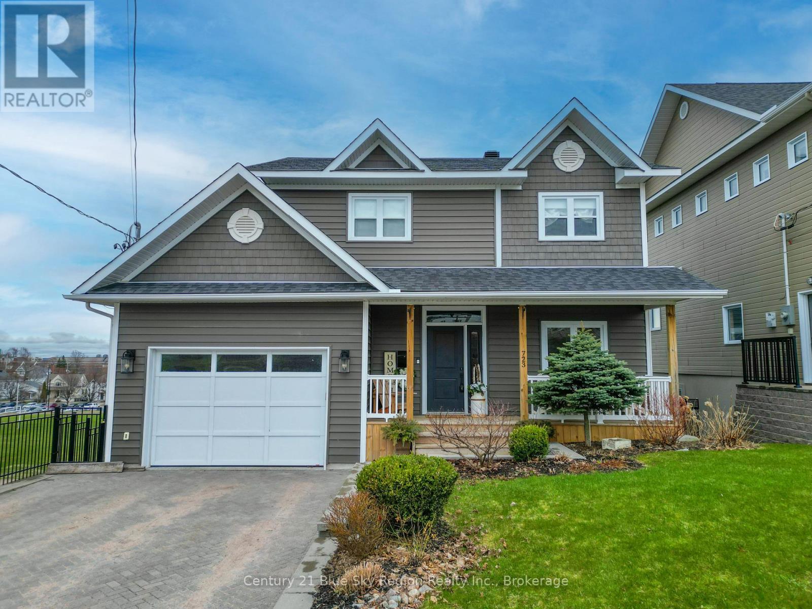 723 MCLAREN STREET, North Bay, Ontario