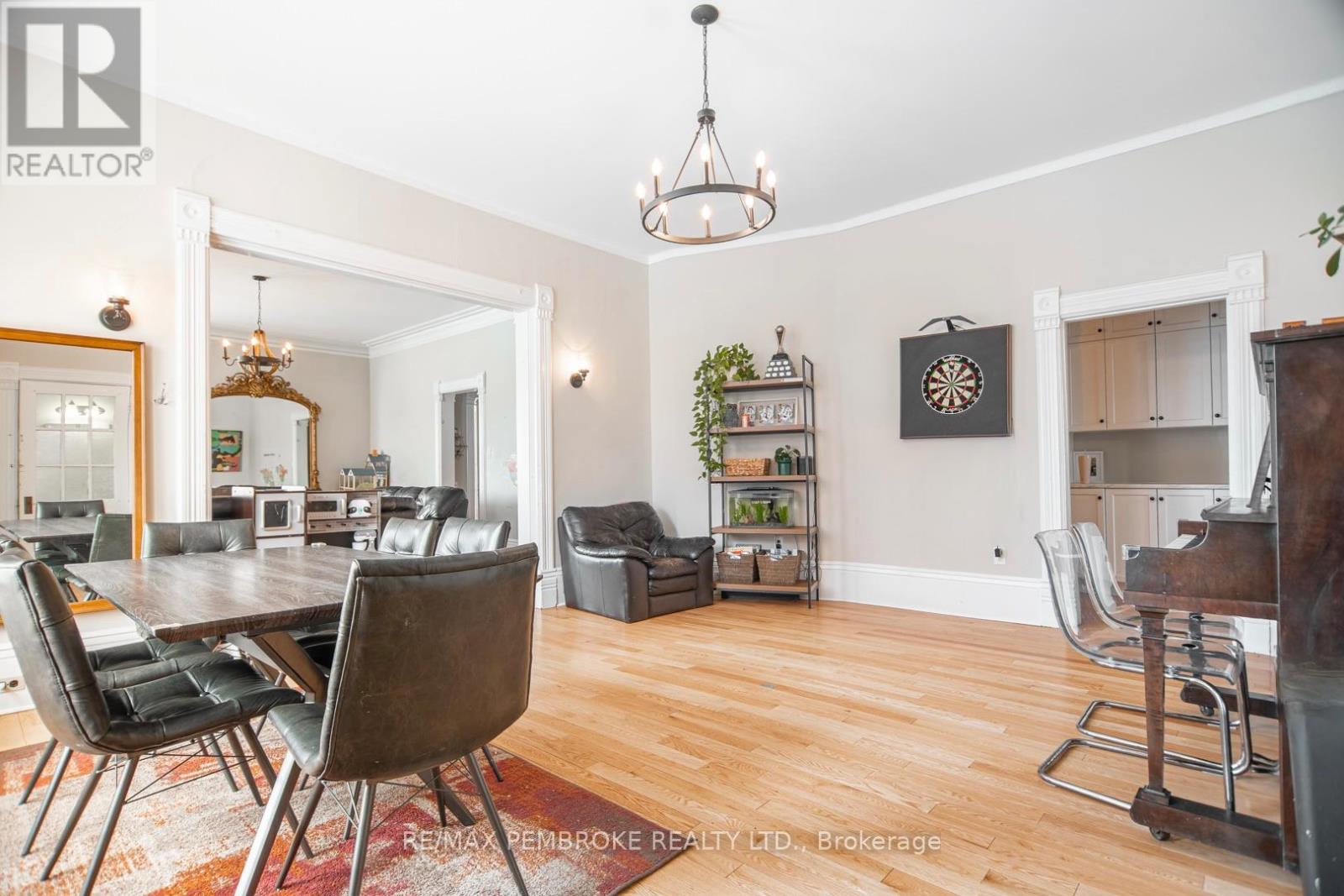 188 Esther Street, Pembroke, Ontario  K8A 3C2 - Photo 12 - X12968374