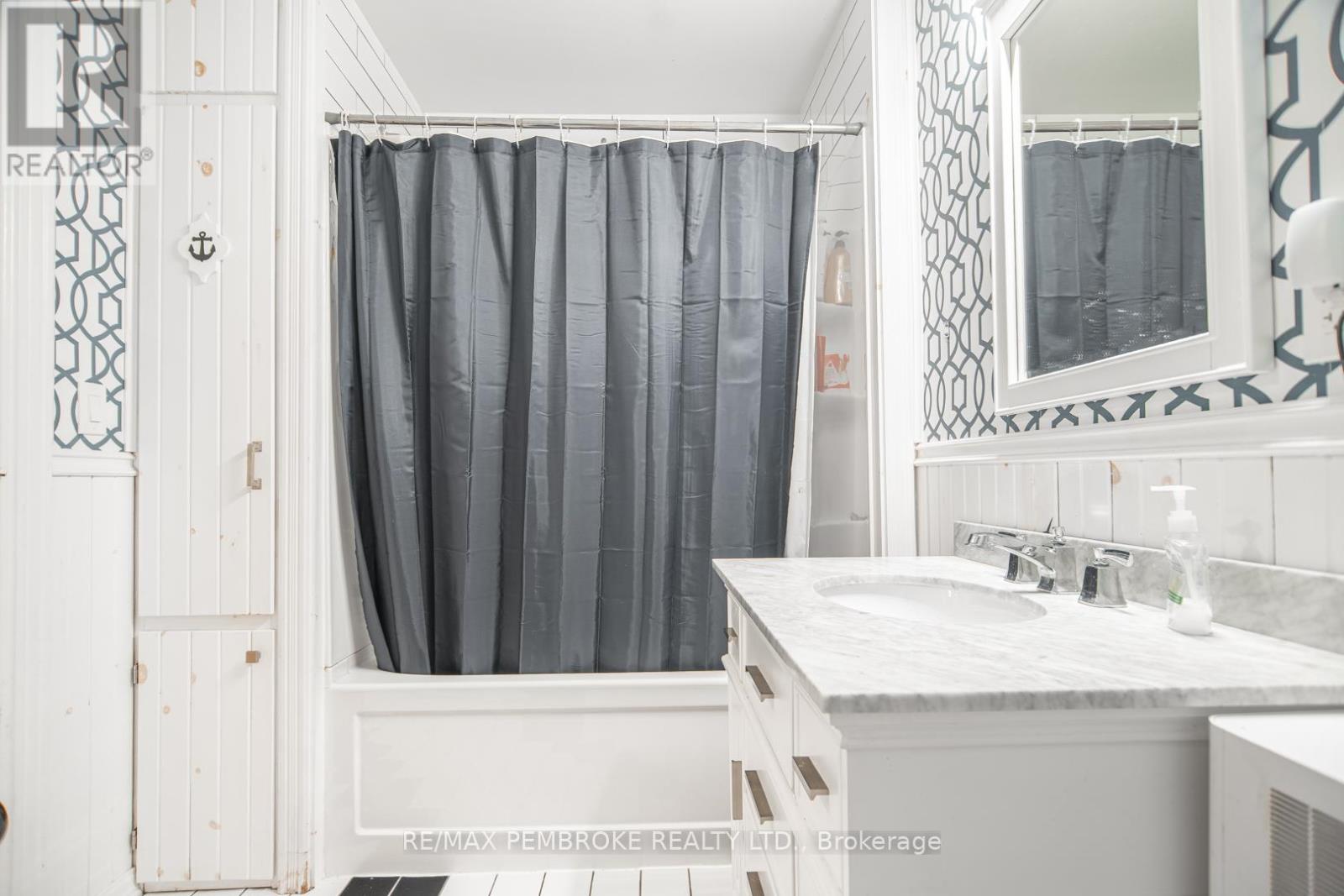 188 Esther Street, Pembroke, Ontario  K8A 3C2 - Photo 29 - X12968374