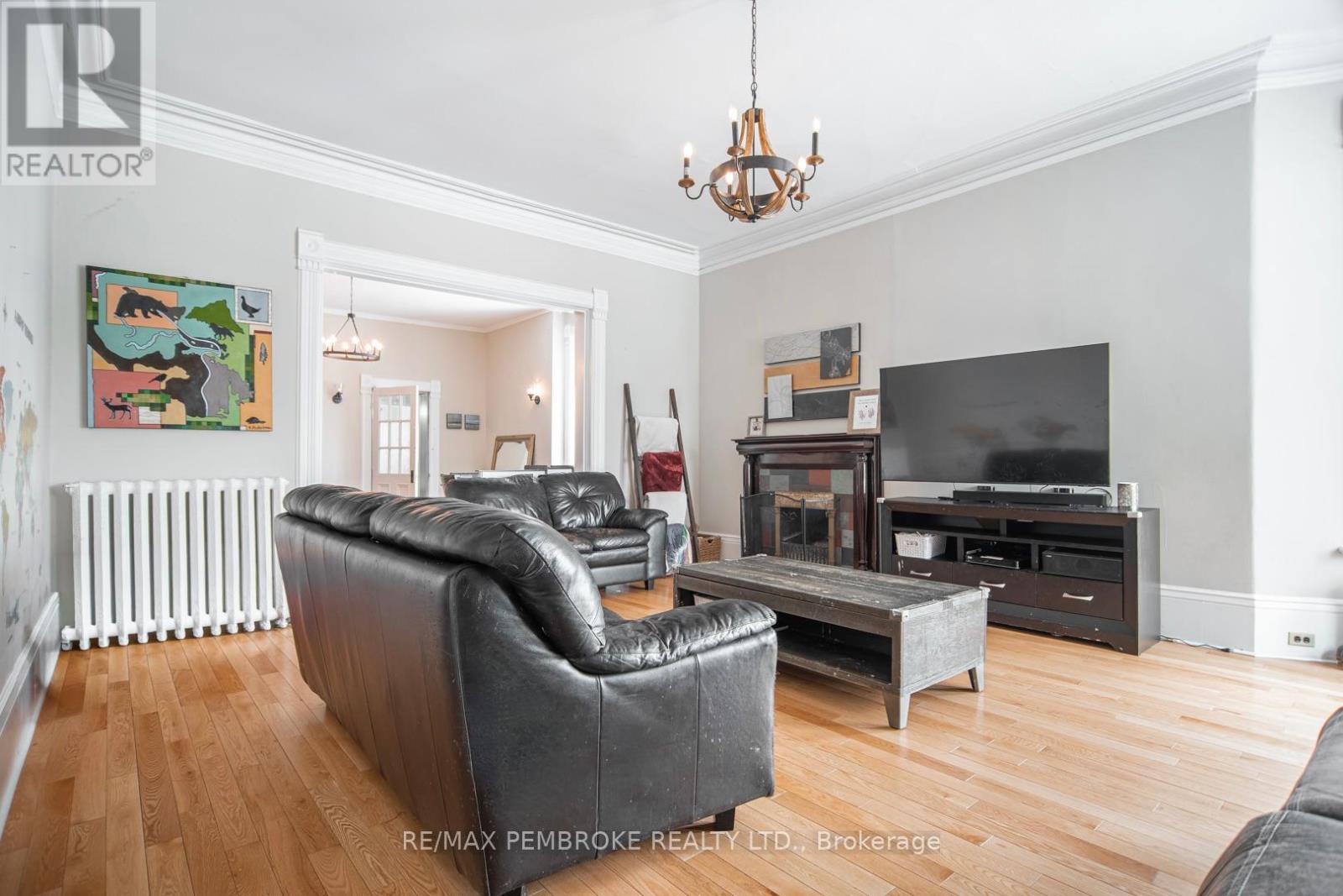 188 Esther Street, Pembroke, Ontario  K8A 3C2 - Photo 7 - X12968374