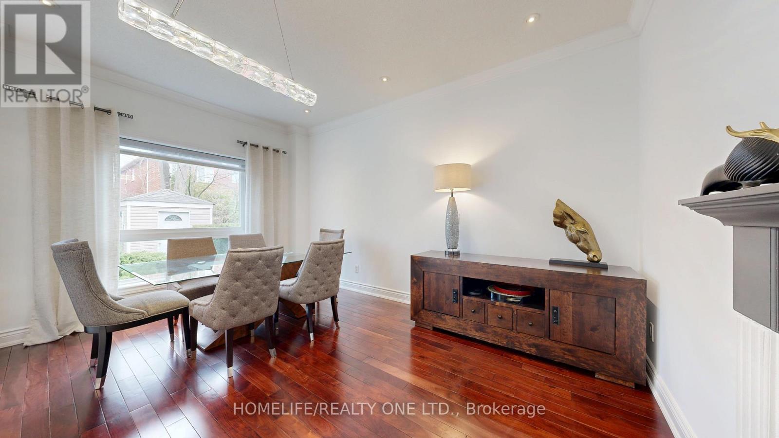 96 Estate Garden Drive, Richmond Hill, Ontario  L4E 3V6 - Photo 15 - N13058338