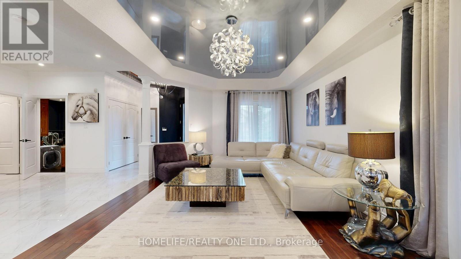 96 Estate Garden Drive, Richmond Hill, Ontario  L4E 3V6 - Photo 11 - N13058338