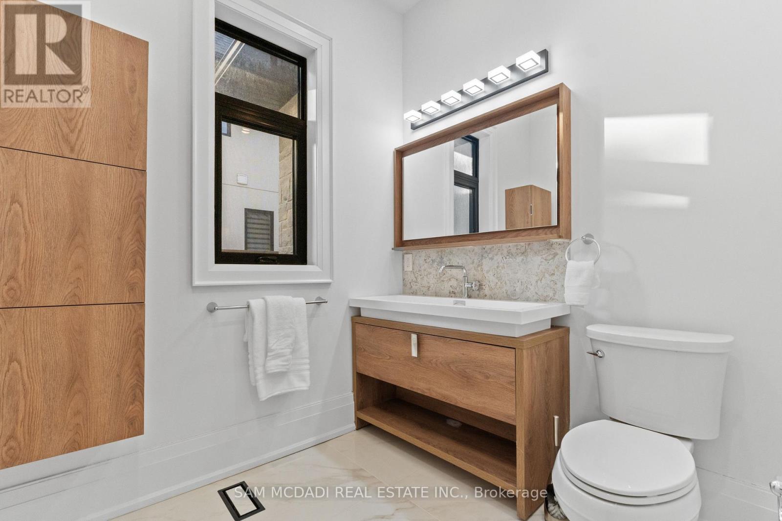 1610 Kenmuir Avenue, Mississauga, Ontario  L5G 4B5 - Photo 14 - W13054278