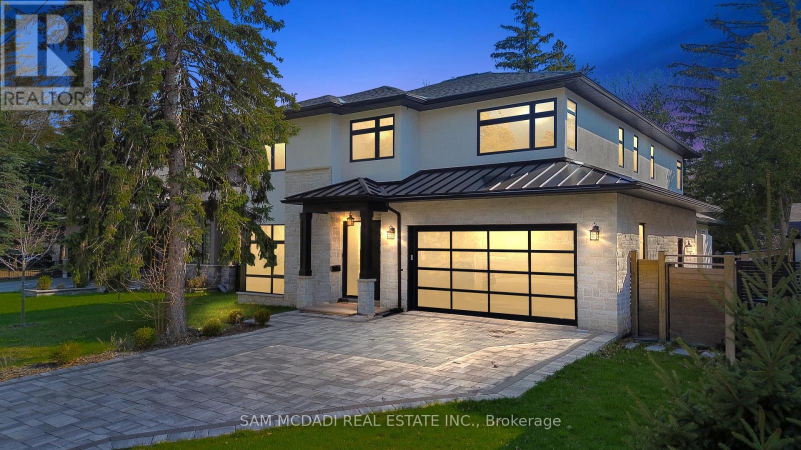 1610 Kenmuir Avenue, Mississauga, Ontario  L5G 4B5 - Photo 2 - W13054278