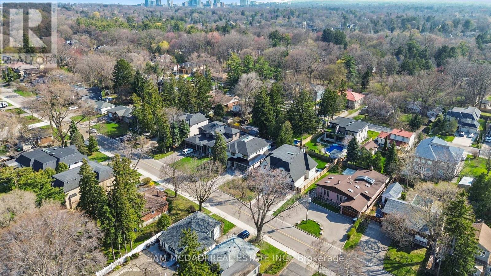 1610 Kenmuir Avenue, Mississauga, Ontario  L5G 4B5 - Photo 47 - W13054278