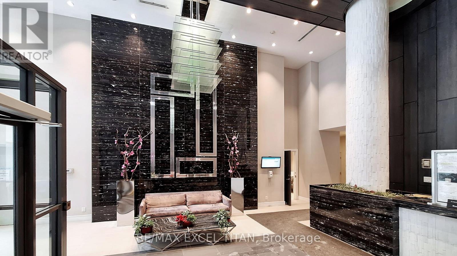 309 - 9205 Yonge Street, Richmond Hill, Ontario  L4C 1V5 - Photo 4 - N13058798