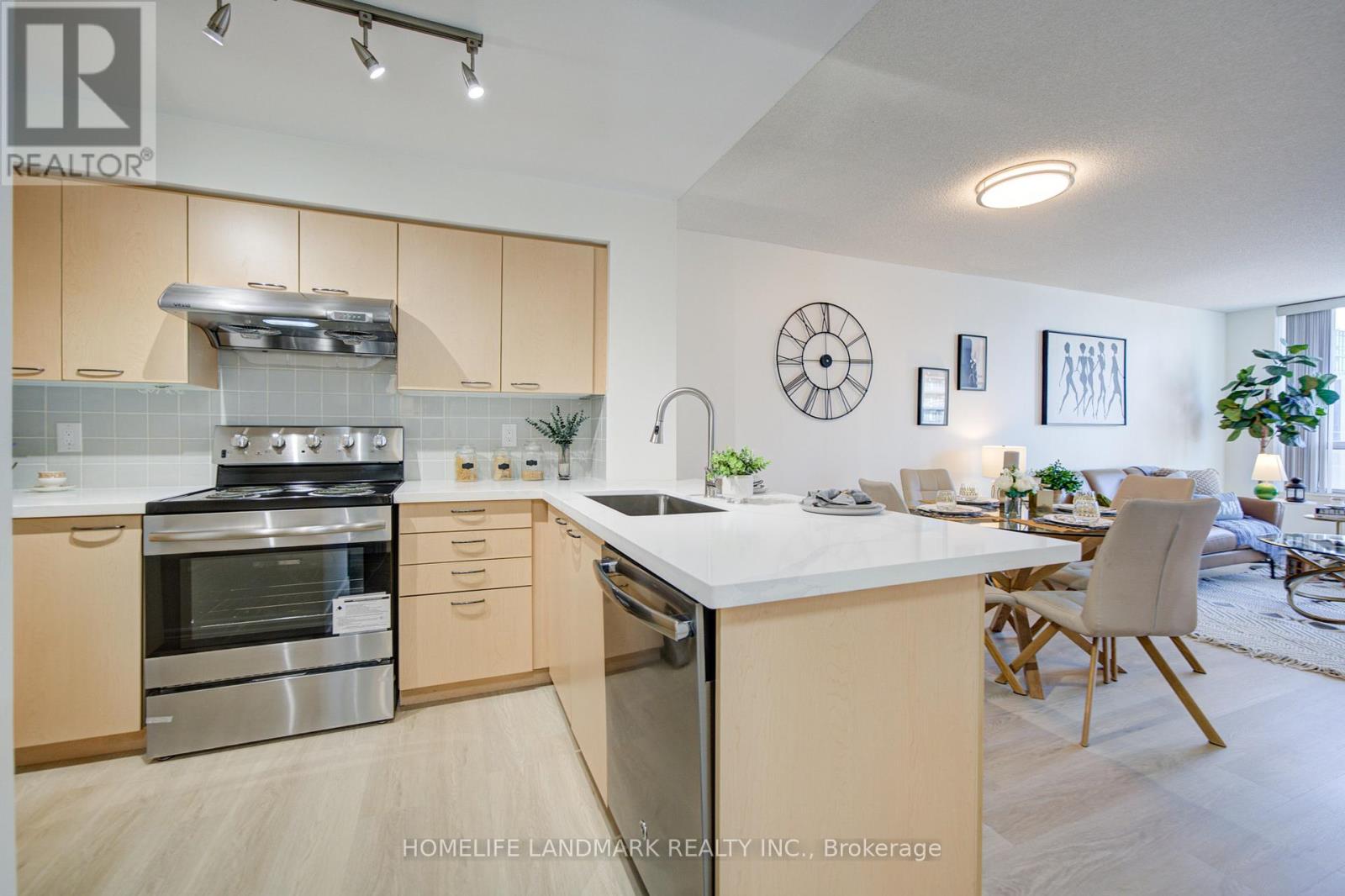 912 - 48 Suncrest Boulevard, Markham, Ontario  L3T 7Y5 - Photo 10 - N13058844