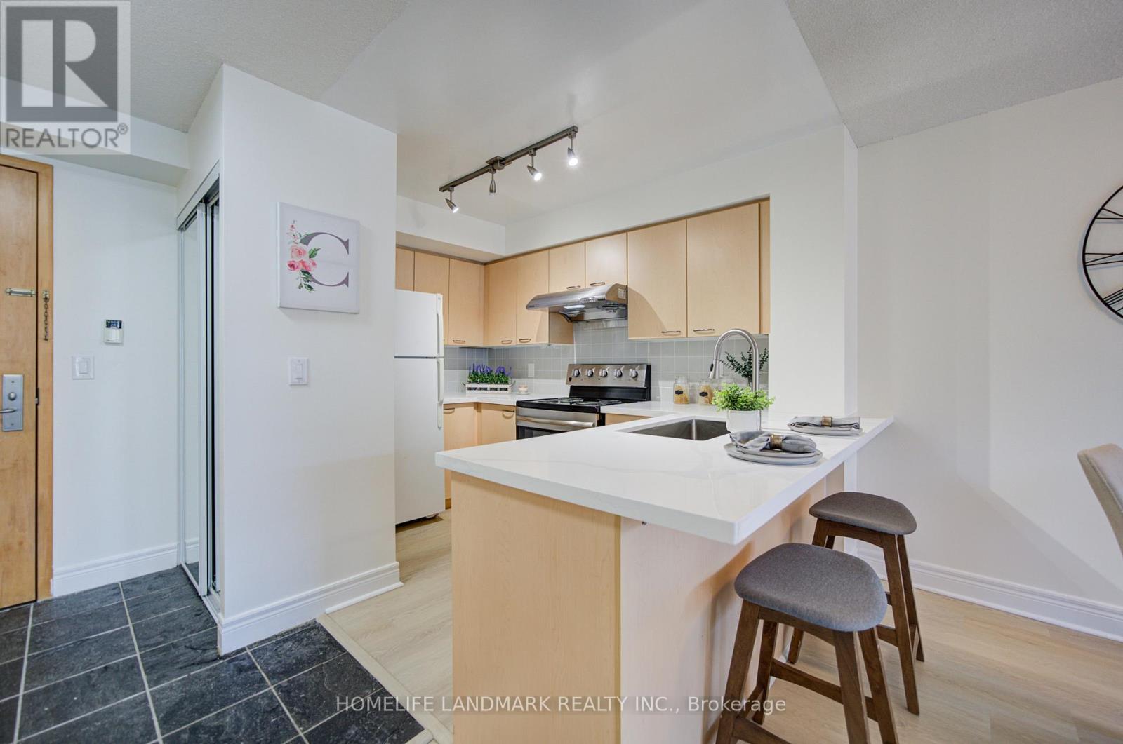 912 - 48 Suncrest Boulevard, Markham, Ontario  L3T 7Y5 - Photo 11 - N13058844