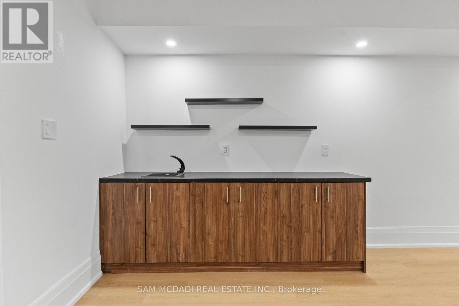 1610 Kenmuir Avenue, Mississauga, Ontario  L5G 4B5 - Photo 37 - W13054278