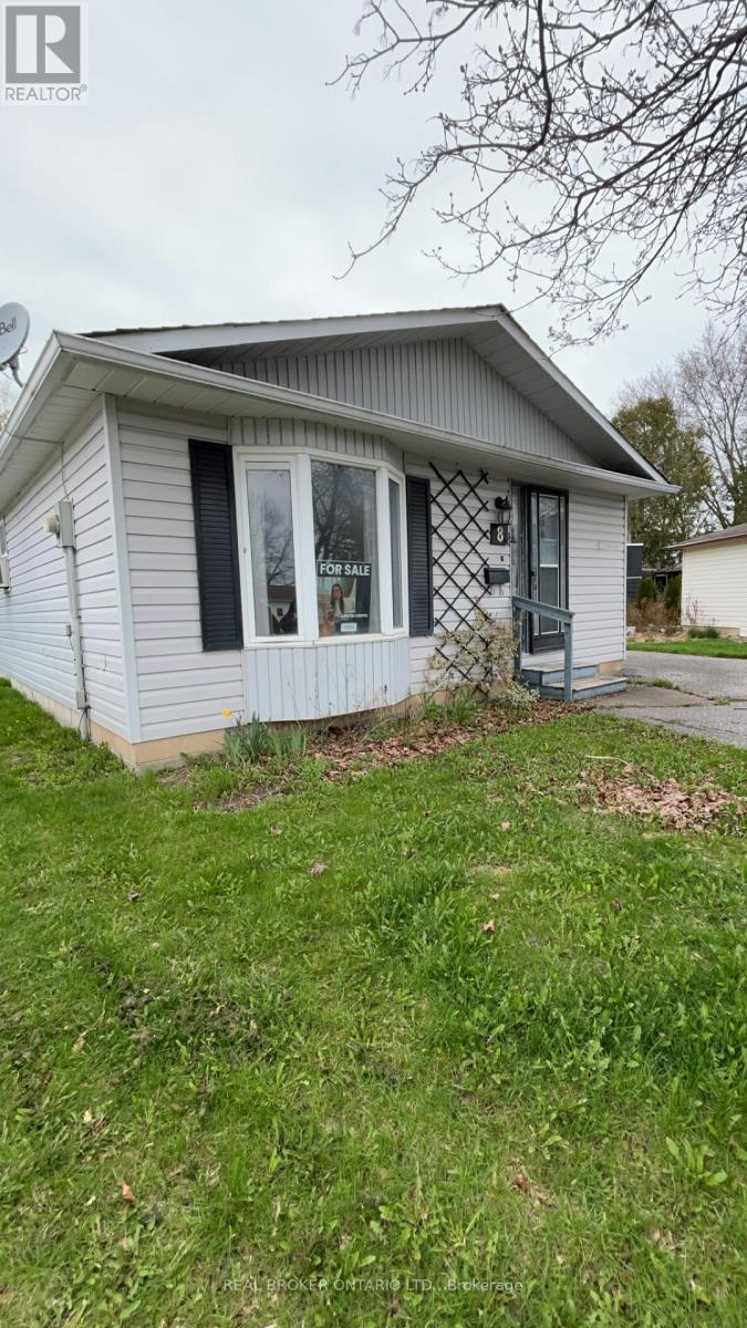 8 Maple Leaf Terrace, Innisfil, Ontario  L0L 1L0 - Photo 2 - N13059046