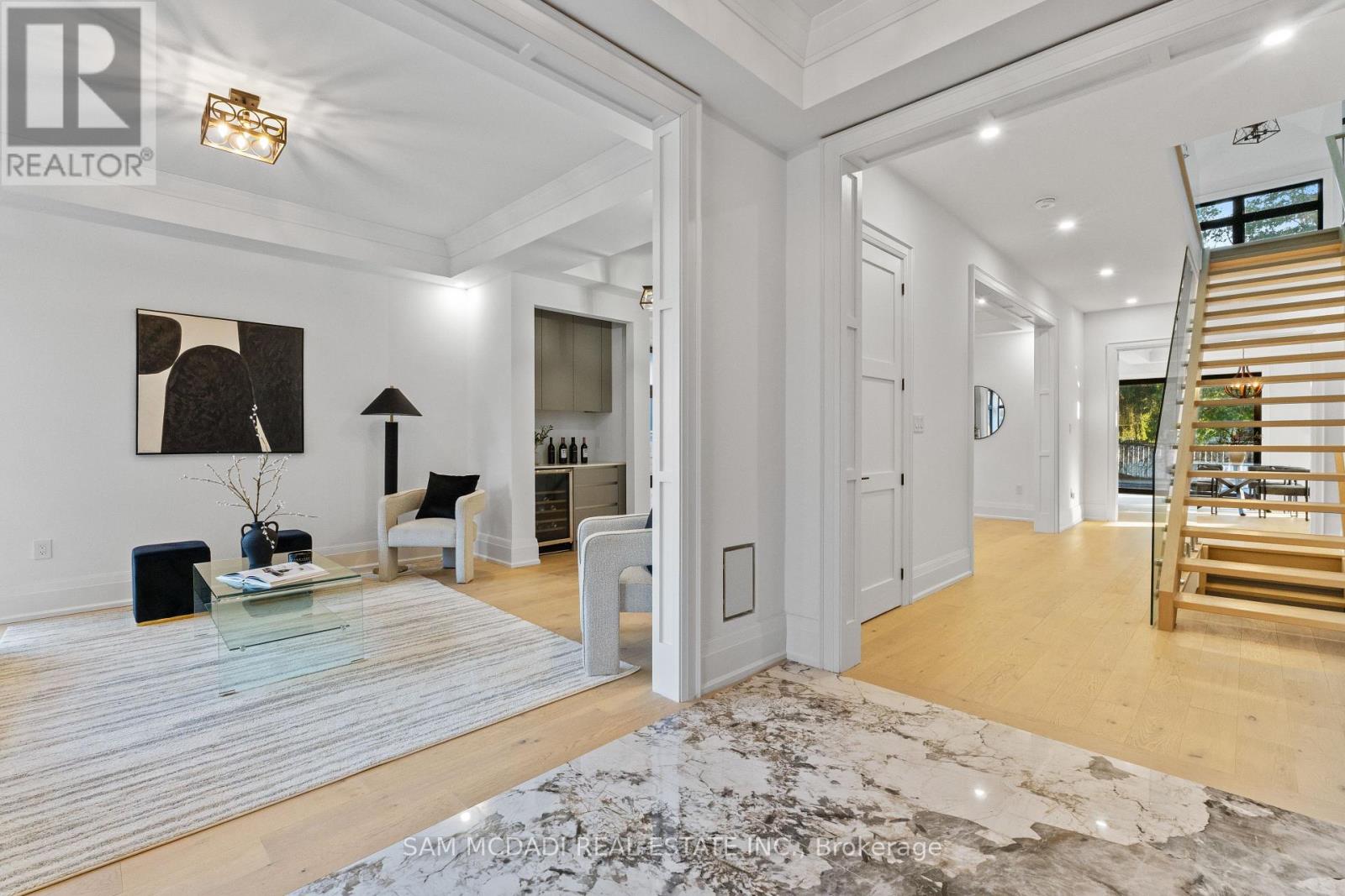 1610 Kenmuir Avenue, Mississauga, Ontario  L5G 4B5 - Photo 3 - W13054278