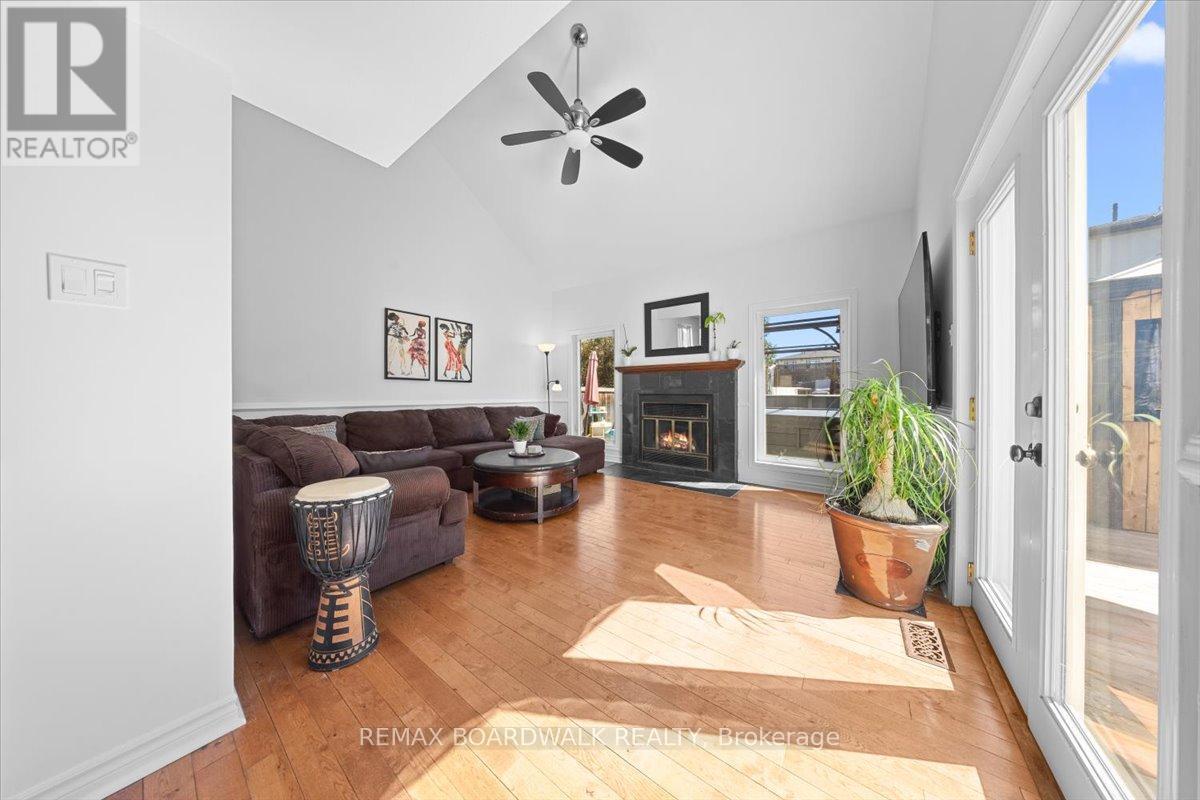 1837 Windflower Way, Ottawa, Ontario  K1C 5Z8 - Photo 13 - X13057192