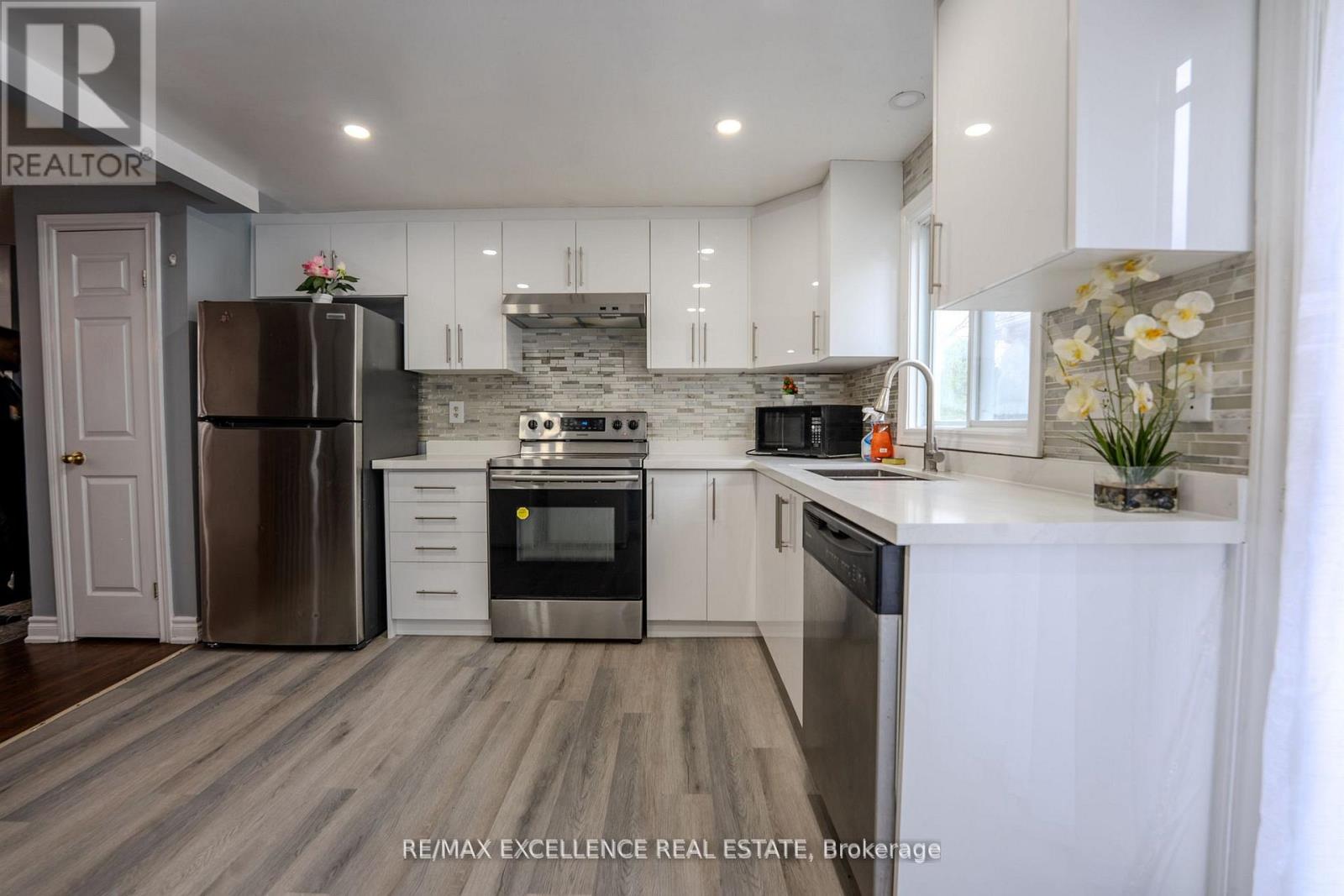 3 Hickling Trail, Barrie (Grove East), Ontario  L4M 5V7 - Photo 11 - S13058952