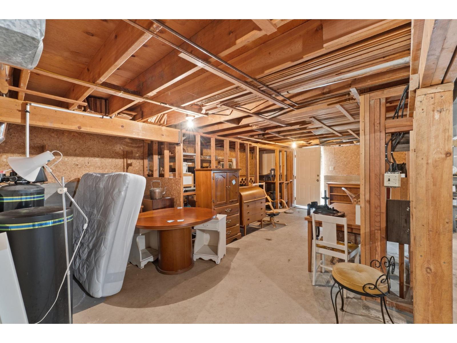 6879 229th Street, Langley, British Columbia  V2Y 2J7 - Photo 30 - R3111455