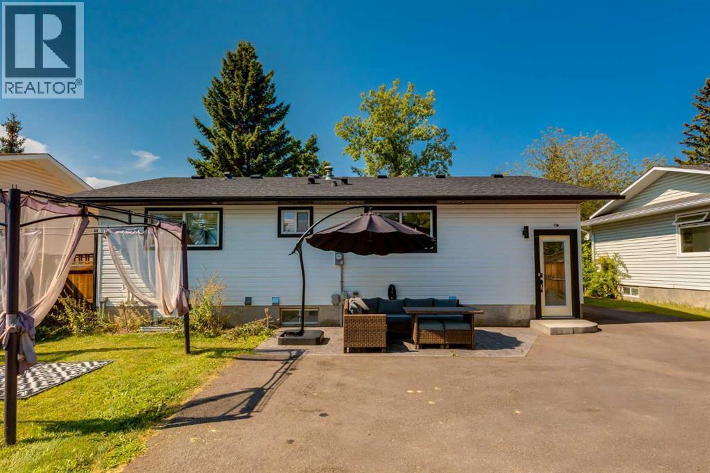 392 Cantrell Drive SW, Calgary, Alberta  T2W 2E4 - Photo 44 - A2251732