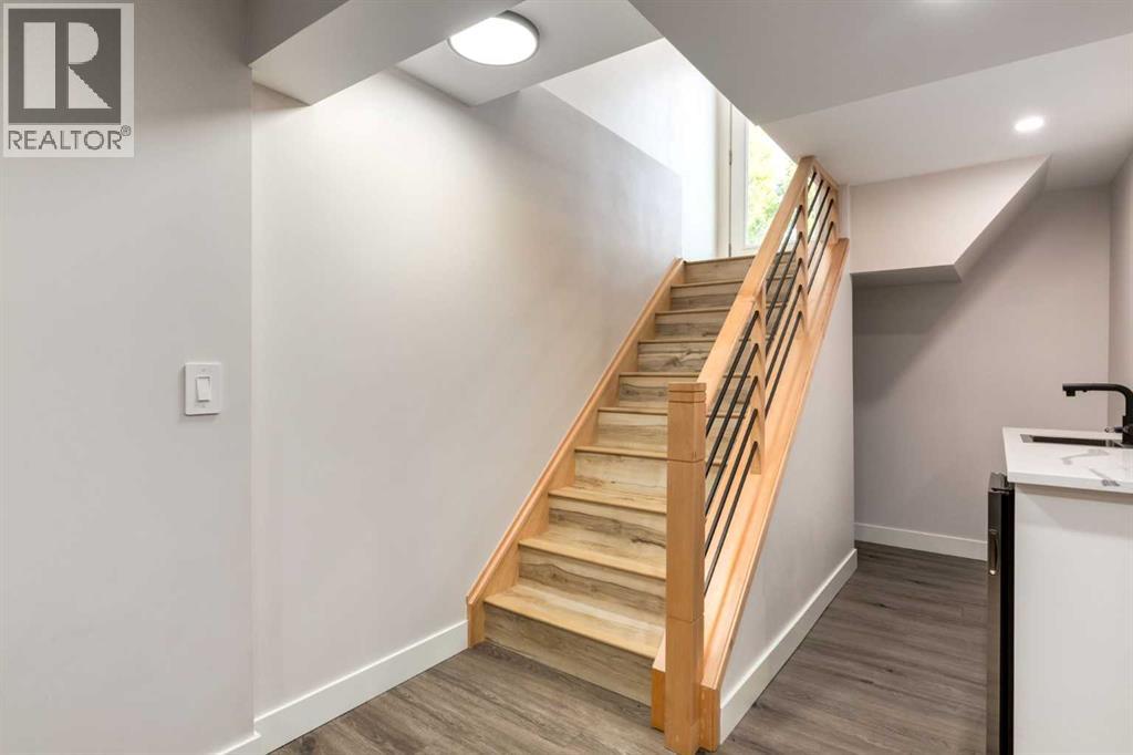 392 Cantrell Drive SW, Calgary, Alberta  T2W 2E4 - Photo 29 - A2251732