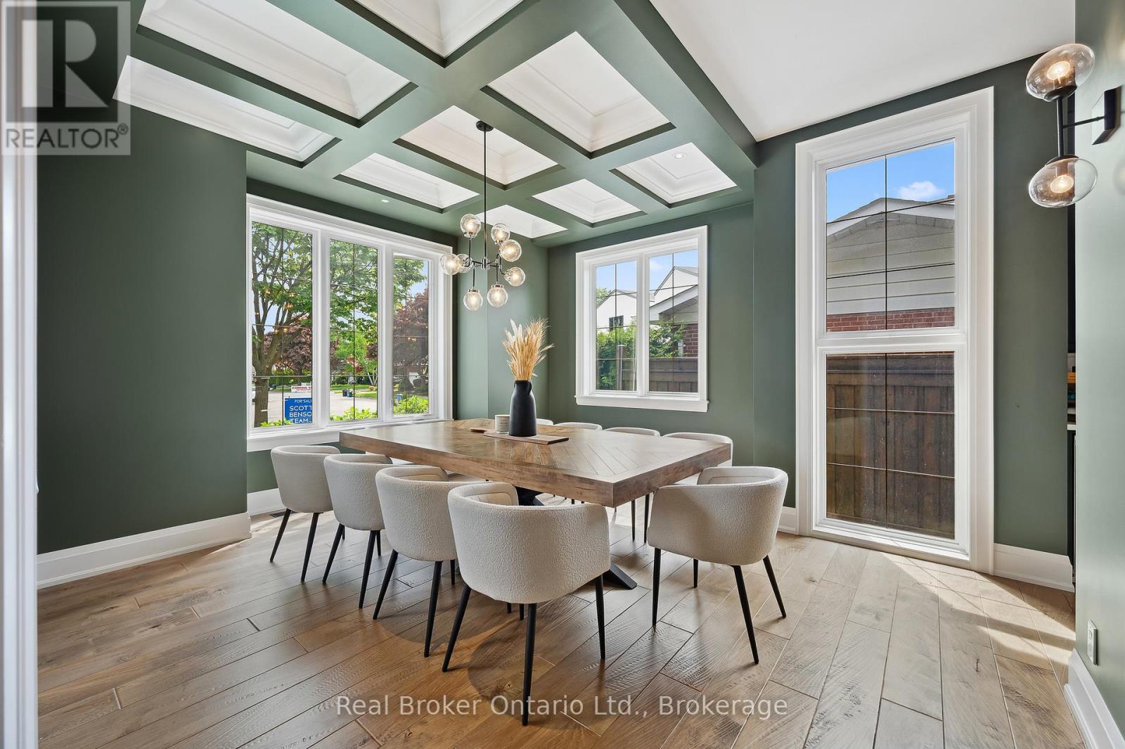 1247 Wood Place, Oakville, Ontario  L6L 2R4 - Photo 6 - W13056902