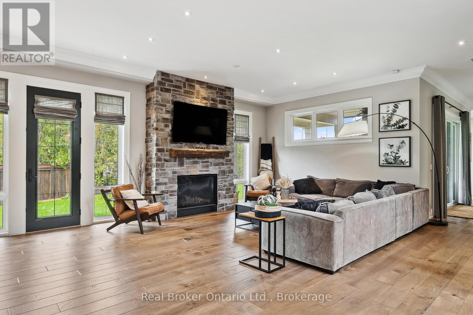 1247 Wood Place, Oakville, Ontario  L6L 2R4 - Photo 8 - W13056902