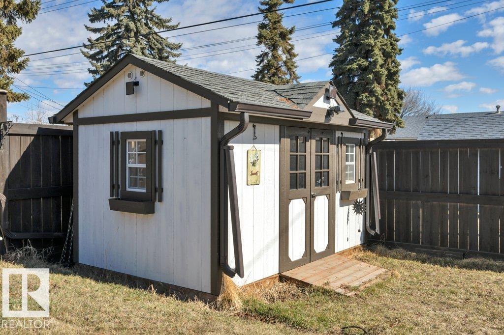 10633 St Gabriel School Rd Nw, Edmonton, Alberta  T6A 3S4 - Photo 40 - E4484660