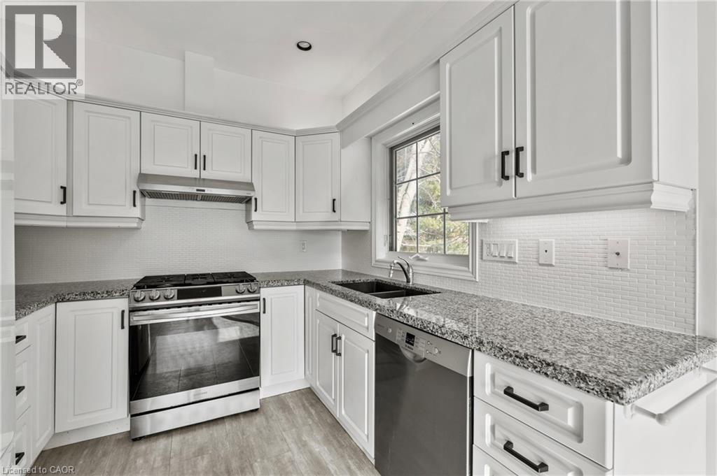 12 Pinot Trail, Niagara-On-The-Lake, Ontario  L0S 1J0 - Photo 14 - 40806068