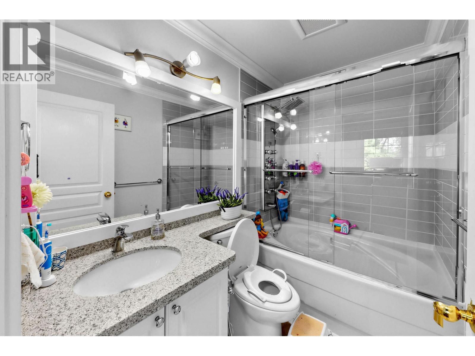 18 7500 Cumberland Street, Burnaby, British Columbia  V3N 4Z9 - Photo 21 - R3117252