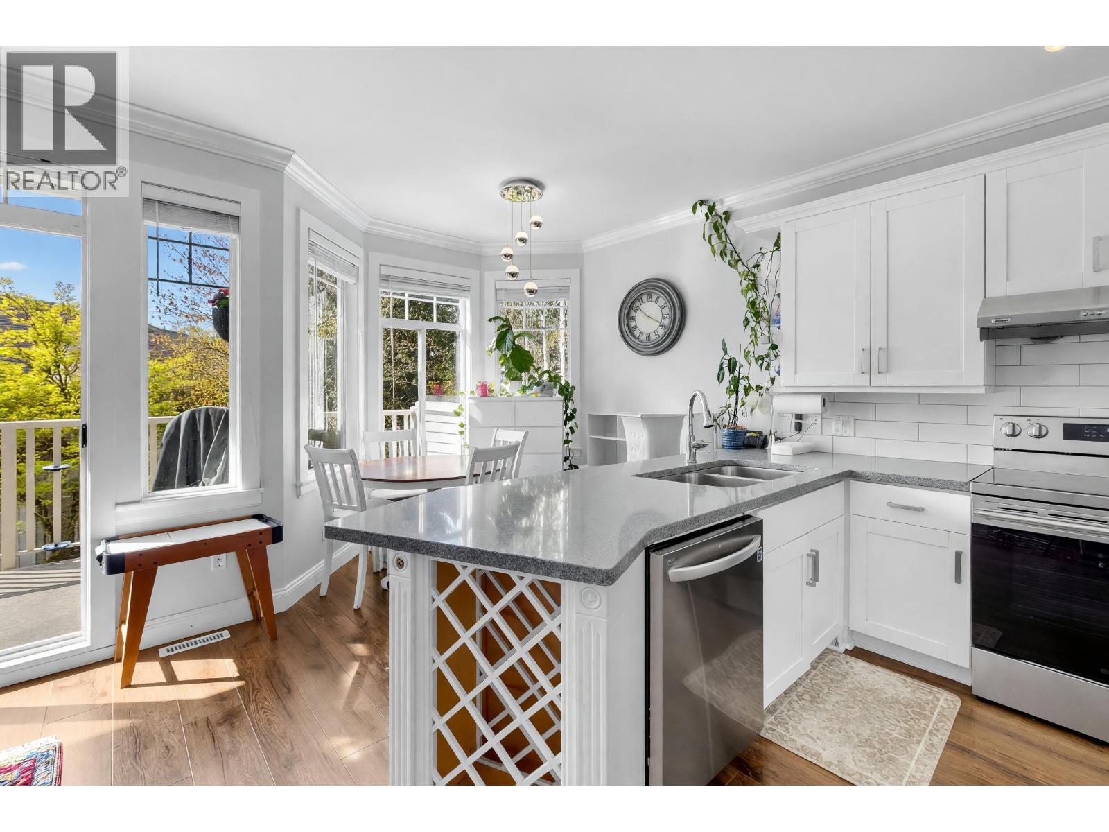 18 7500 Cumberland Street, Burnaby, British Columbia  V3N 4Z9 - Photo 8 - R3117252