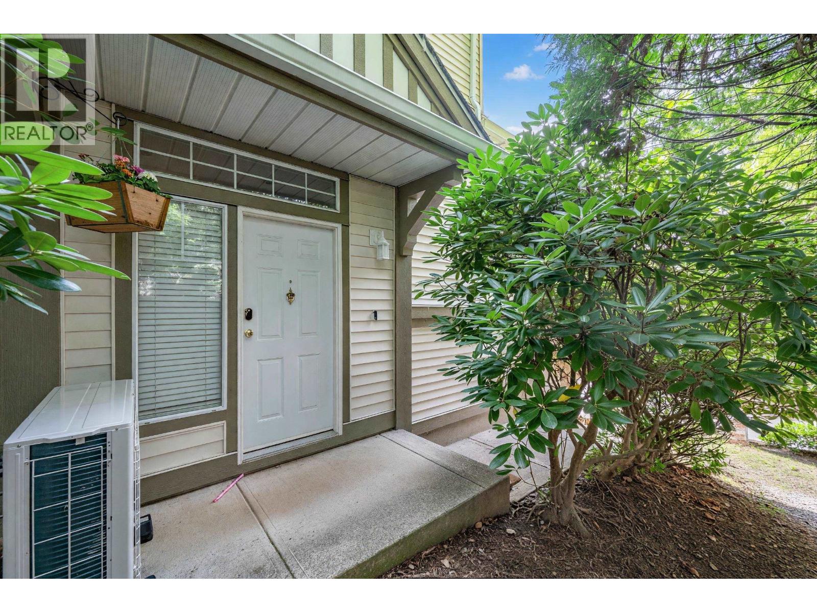 18 7500 Cumberland Street, Burnaby, British Columbia  V3N 4Z9 - Photo 32 - R3117252