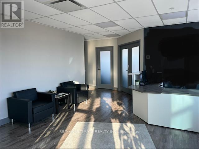 261 CHRISLEA ROAD, Vaughan, Ontario