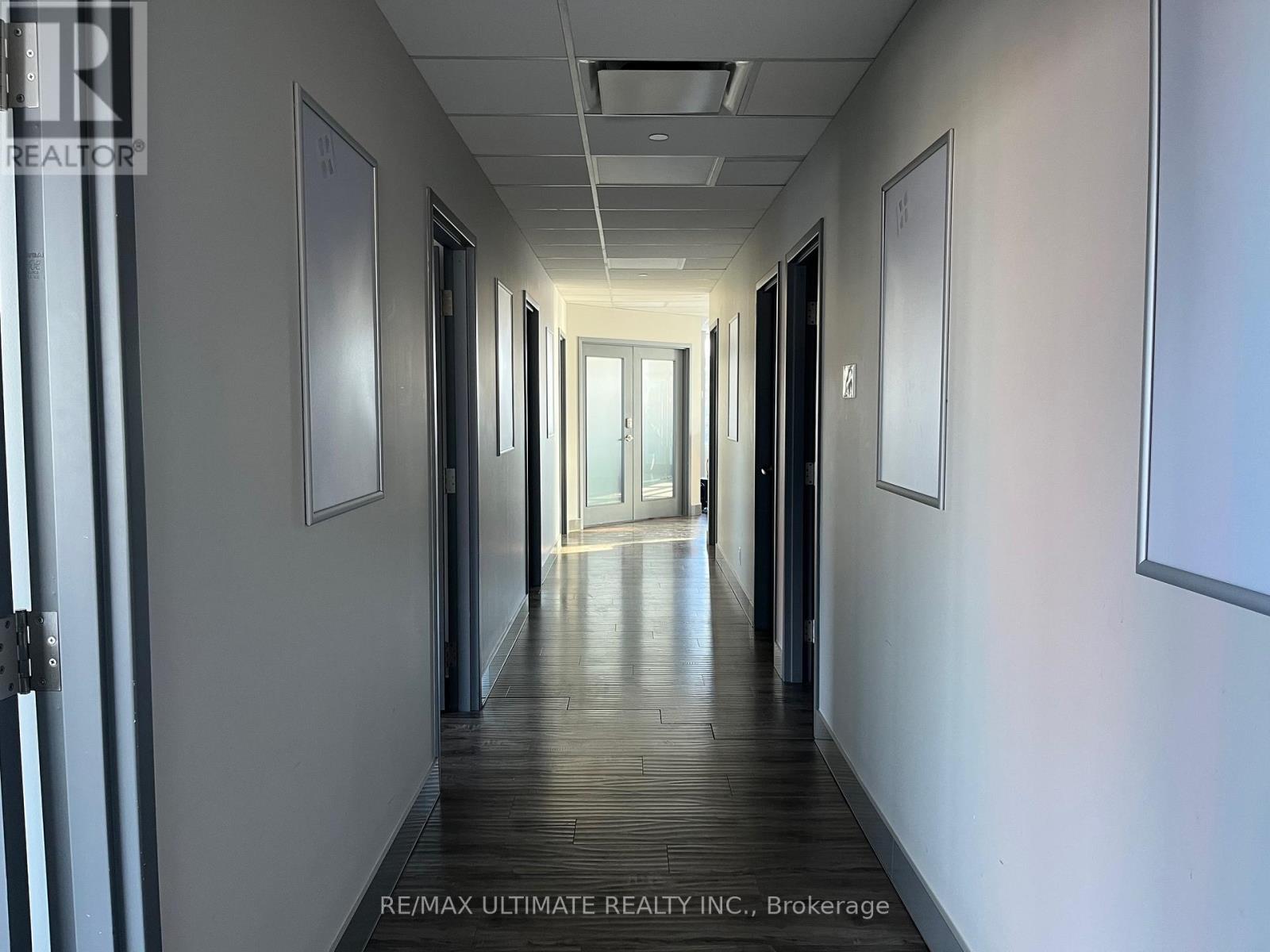 261 Chrislea Road, Vaughan, Ontario  L4L 8S5 - Photo 3 - N12851384