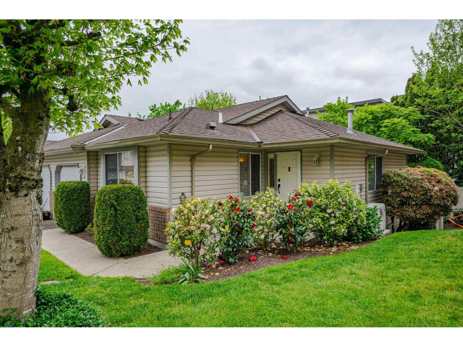 28 2023 Winfield Drive, Abbotsford, British Columbia  V3G 1K5 - Photo 3 - R3116873