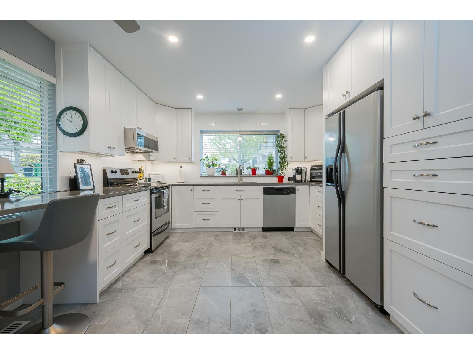 28 2023 Winfield Drive, Abbotsford, British Columbia  V3G 1K5 - Photo 6 - R3116873