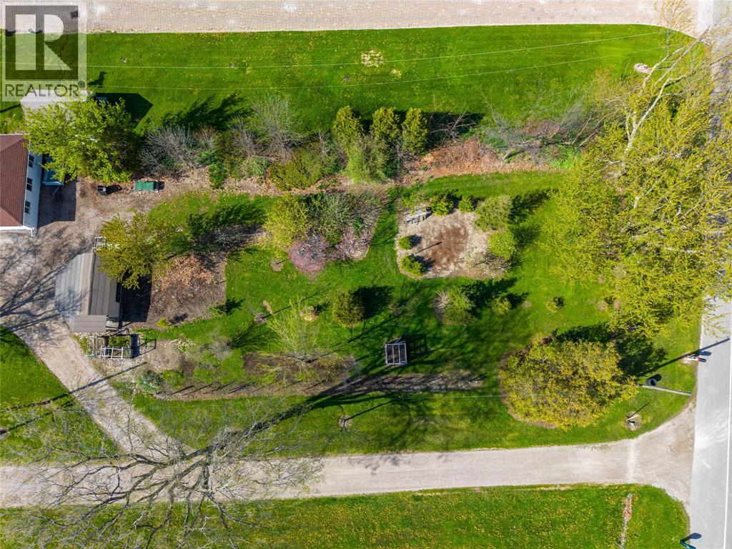 885 St Clair Parkway, Moore Township, Ontario  N0N 1M0 - Photo 18 - 26009426