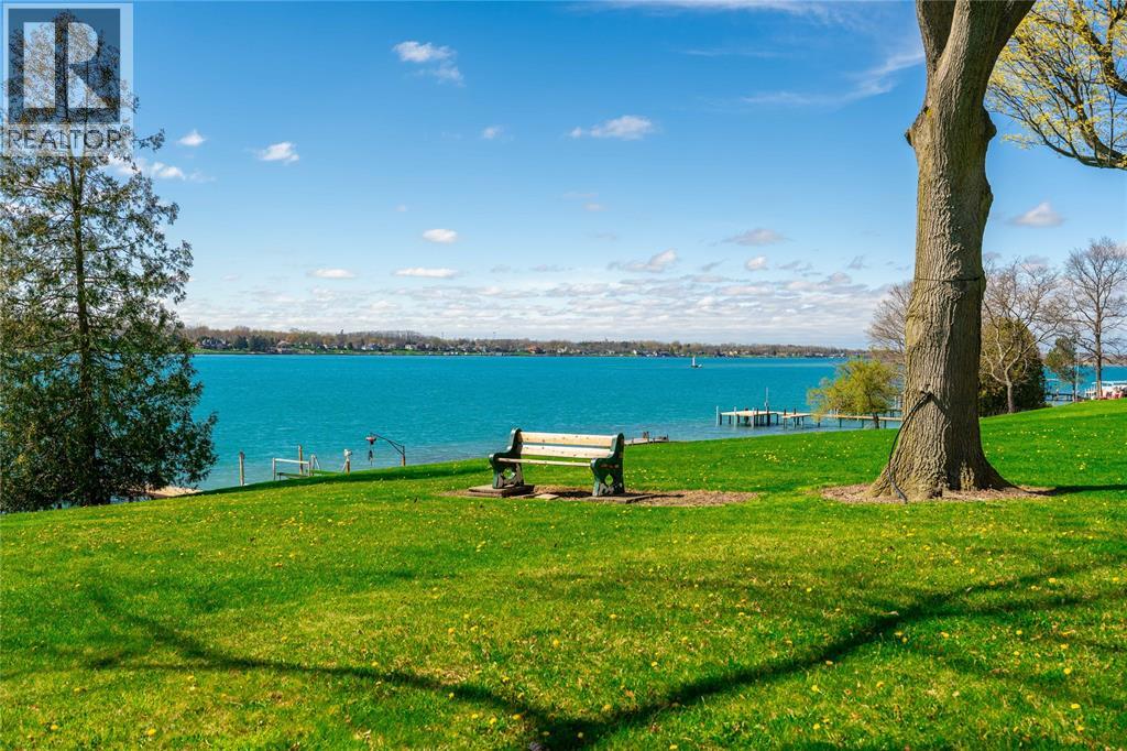 885 St Clair Parkway, Moore Township, Ontario  N0N 1M0 - Photo 48 - 26009426