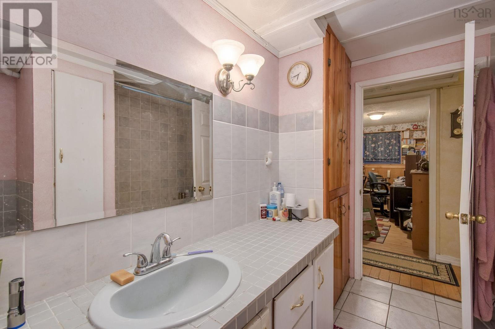 323 Conrads Road, Hubbards, Nova Scotia  B0J 1T0 - Photo 30 - 202606215