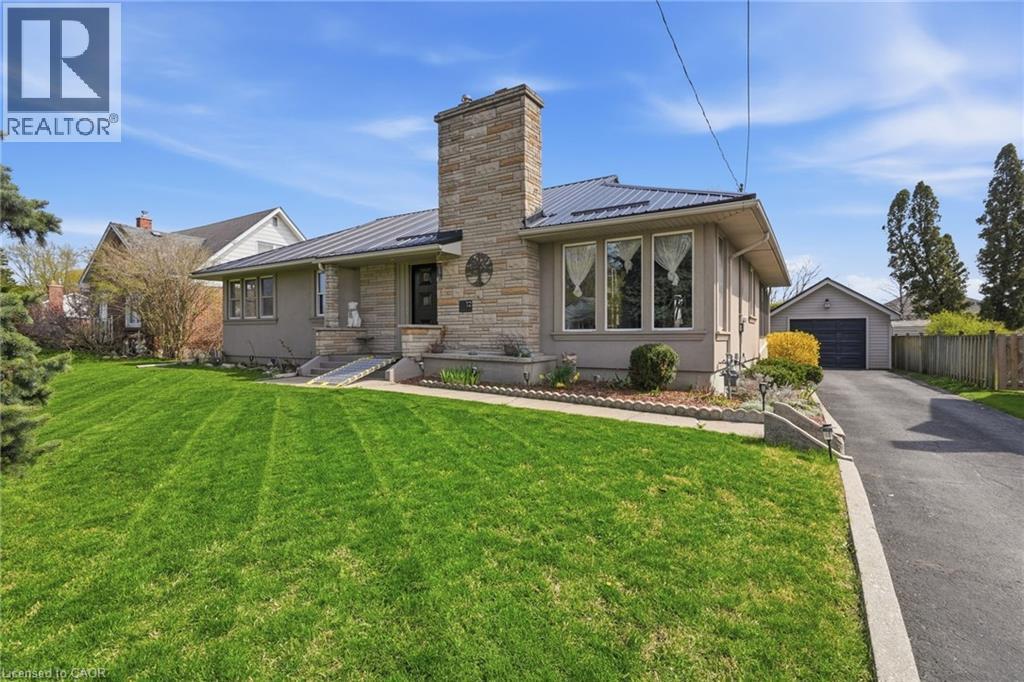 12 Parkview Road, Hagersville, Ontario  N0A 1H0 - Photo 2 - 40824551