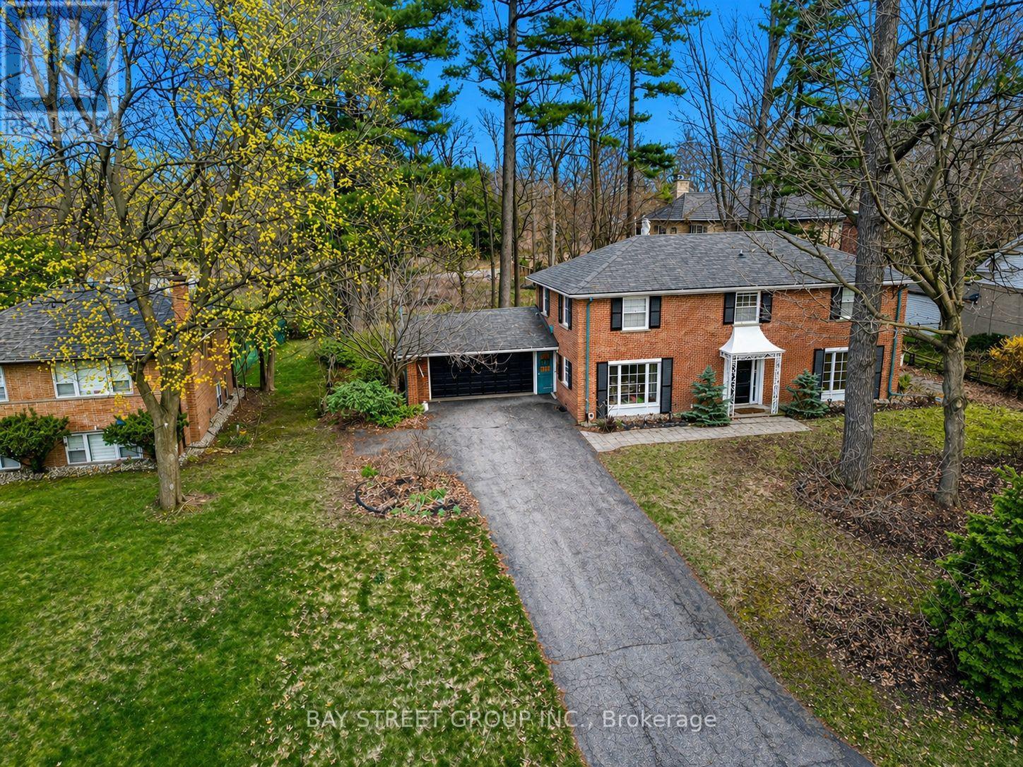 178 BREEZY PINES DRIVE, Mississauga, Ontario