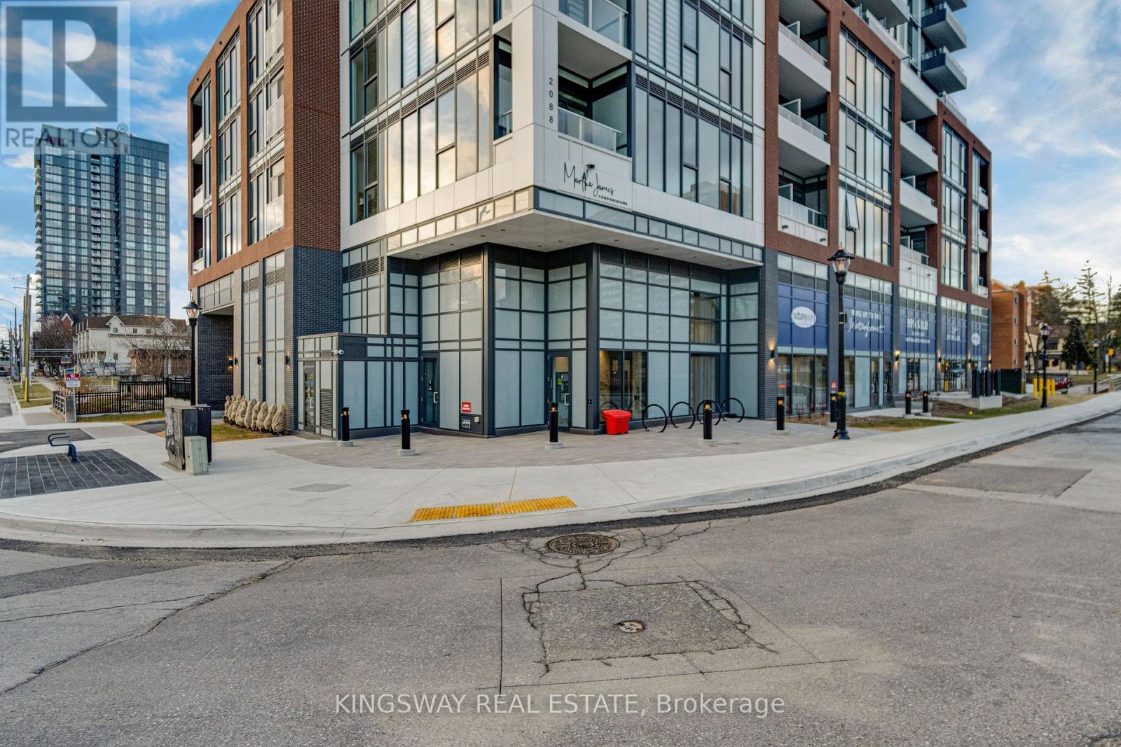 207 - 2088 James Street, Burlington, Ontario  L7R 0H2 - Photo 3 - W13058804