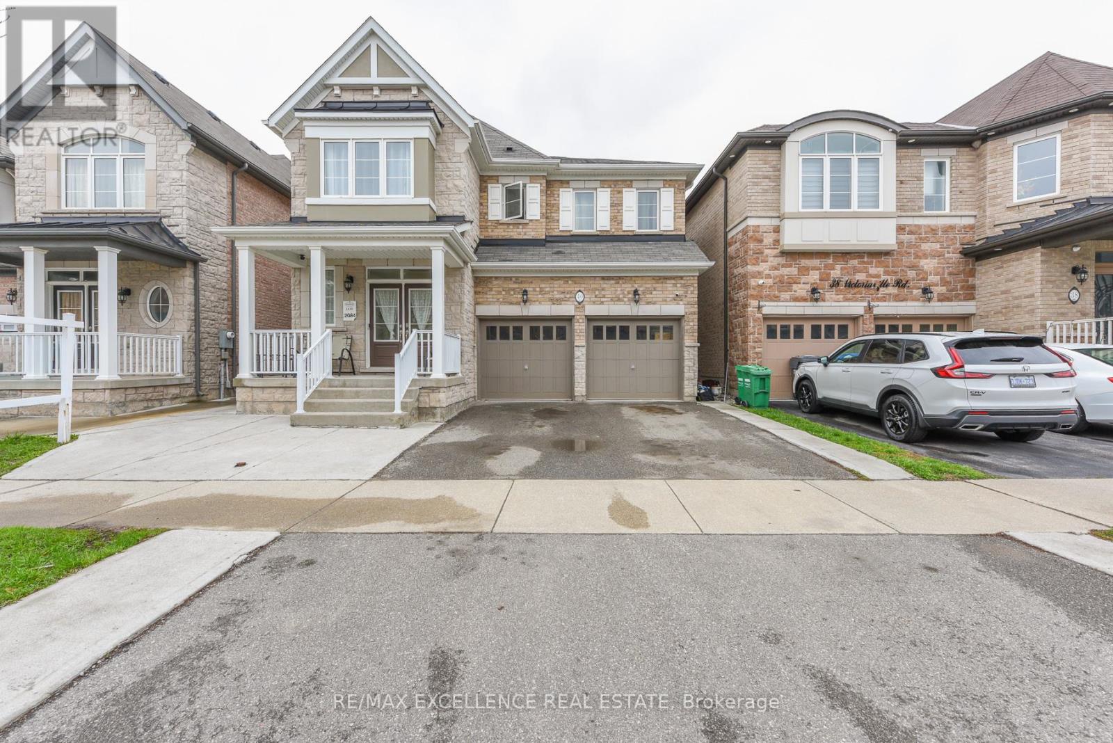 40 VICTORIAVILLE ROAD, Brampton, Ontario