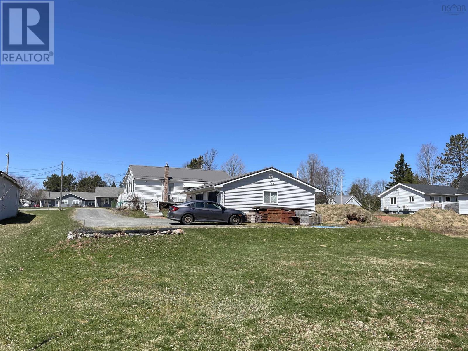 343 Salmon River Road, Valley, Nova Scotia  B6L 4E6 - Photo 18 - 202608986
