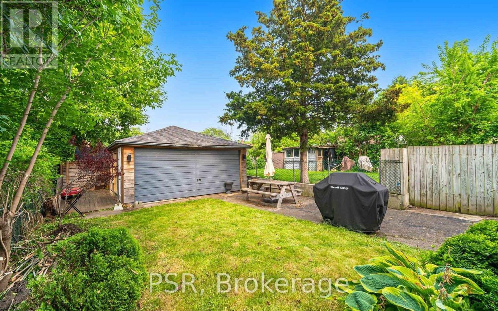 57 Stephen Drive, Toronto, Ontario  M8Y 3M8 - Photo 18 - W13058870