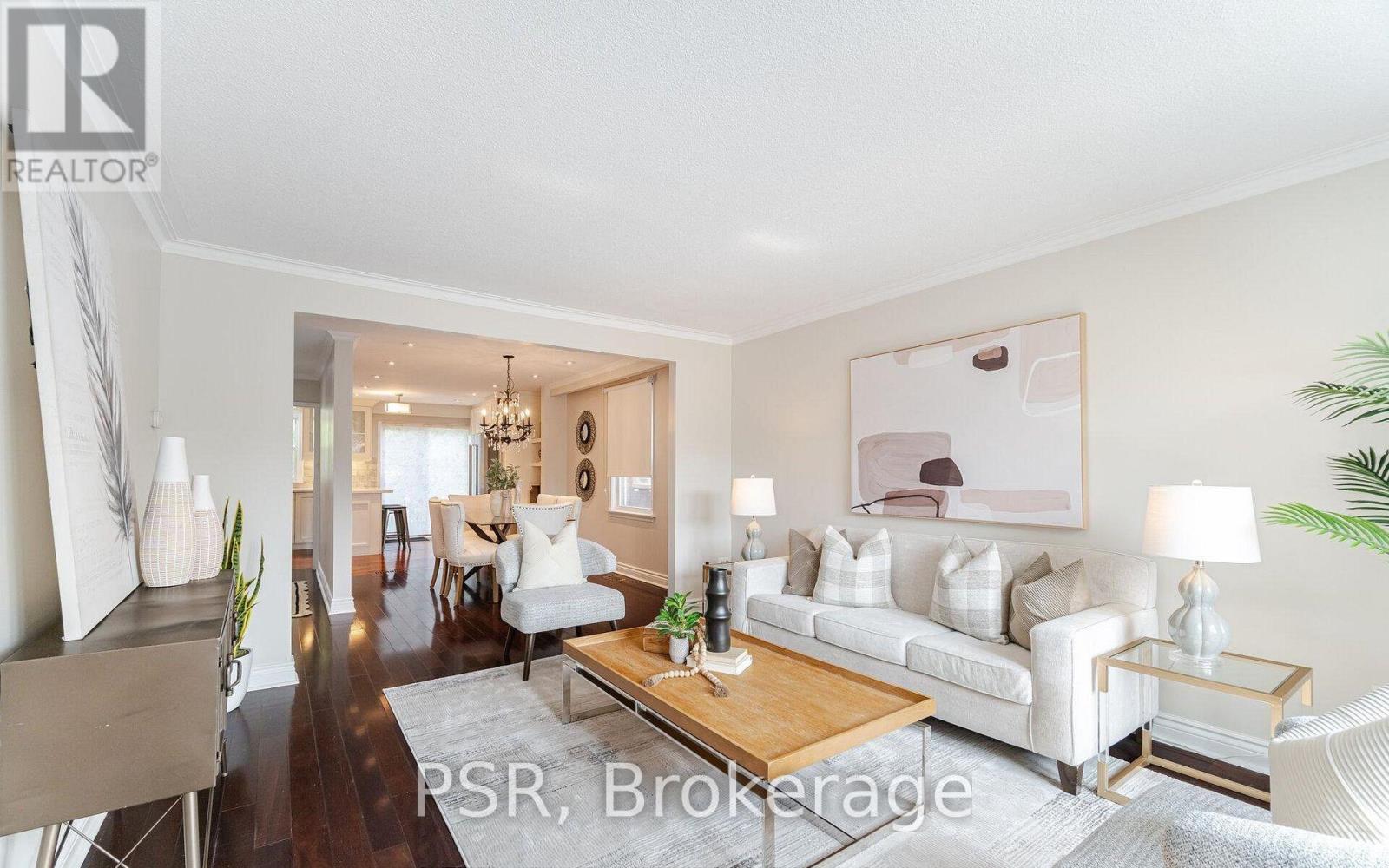 57 Stephen Drive, Toronto, Ontario  M8Y 3M8 - Photo 3 - W13058870