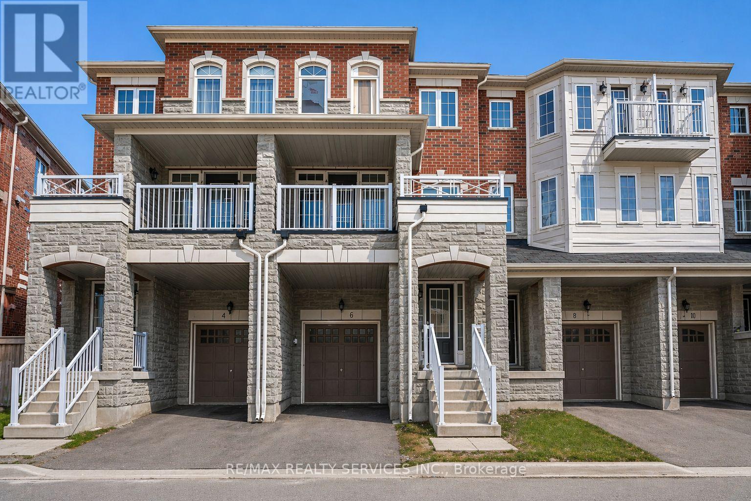 6 Rabbit Run Way, Brampton, Ontario  L6Z 0B4 - Photo 2 - W13058924
