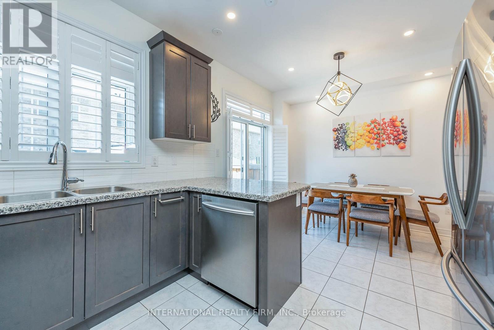 99 Huguenot Road, Oakville, Ontario  L6H 0M3 - Photo 8 - W13058980