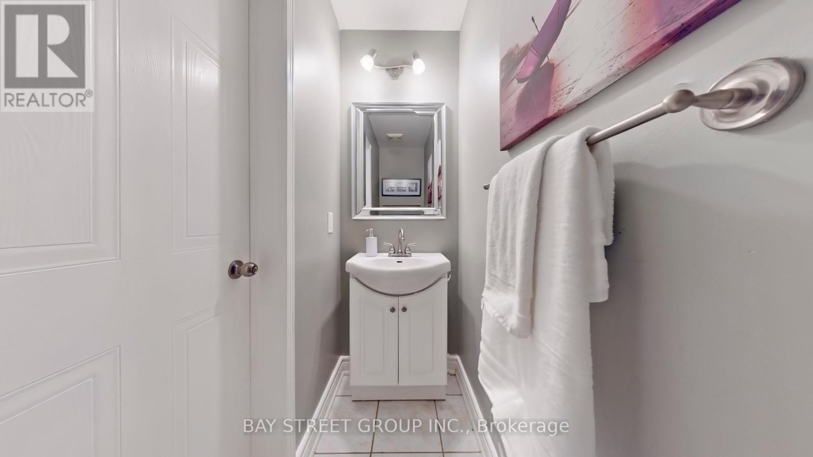 7229 Dime Crescent, Mississauga, Ontario  L5W 1K5 - Photo 11 - W13058988